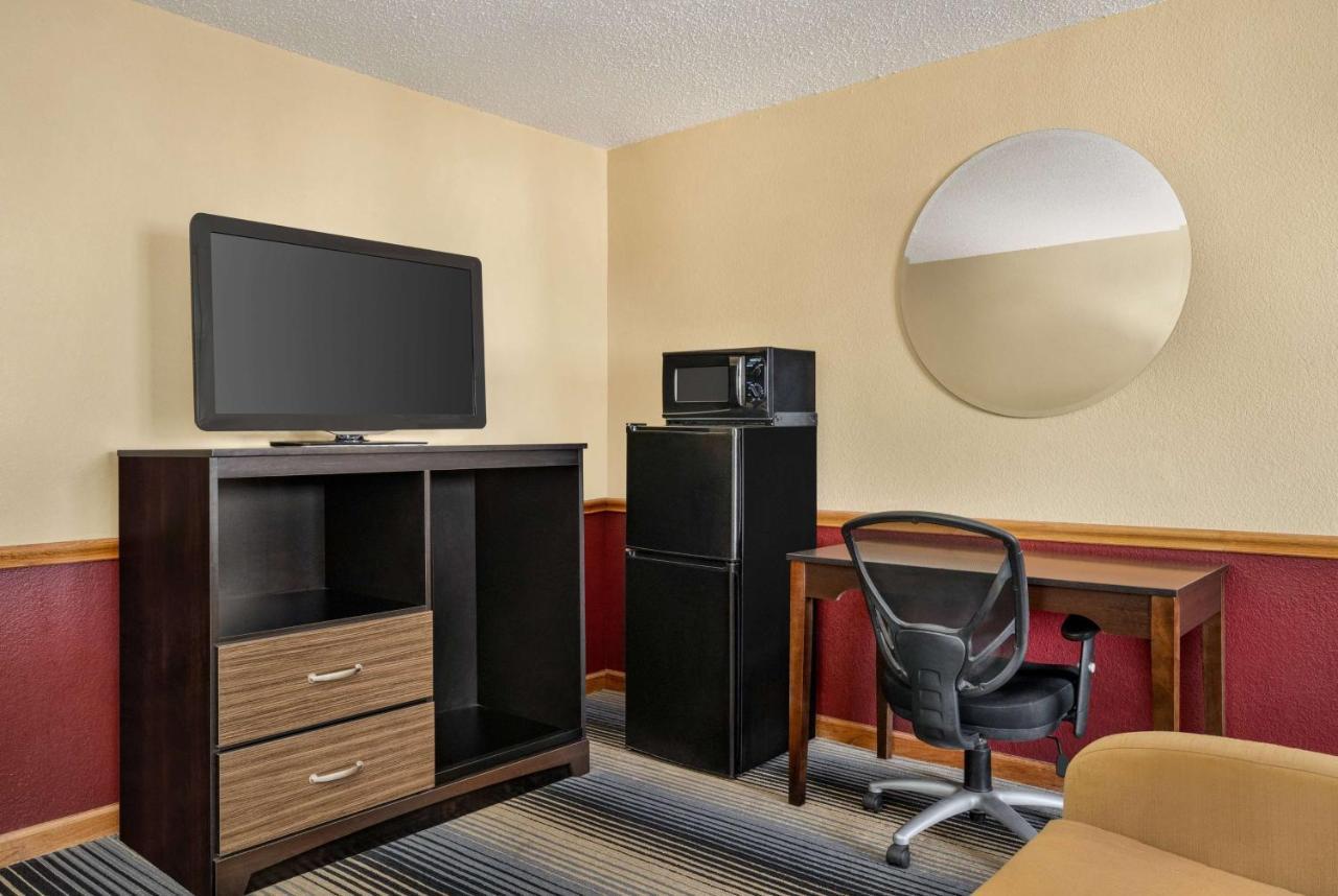 Super 8 By Wyndham Maysville Ky Εξωτερικό φωτογραφία